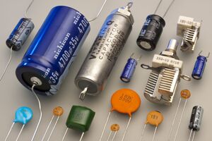 Through-hole Capacitors.jpg