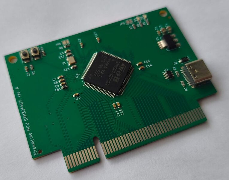 File:Sl mcu stm32f407 top left.jpg